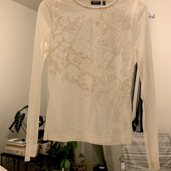 MEXX see through cream color mesh top with intricate crown and scroll design - Picture 2 of 8